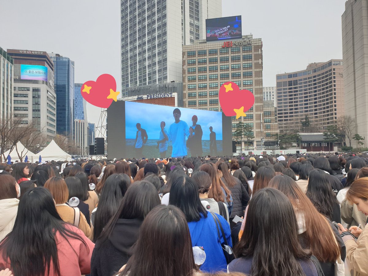 #ARMYPEDIA 
재밌썻따 ㅎ..
모래바람 빼구 💨💨