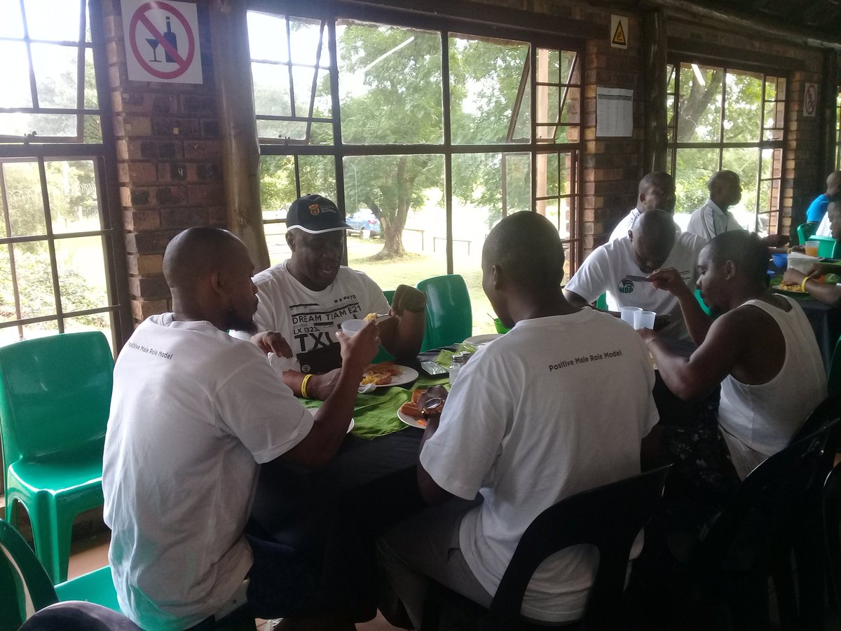 BernardMSithole's tweet photo. Day 3 of the @The_DSD Men's Camp. Men having their important meal of the day in preparation of the feedback sessions nd reflections from what they discussed yesterday in groups. @gpgSocDev @MeshKekana @zibuse @DadsinthePic
#MensForum #MensConference #DSDMENSCAMP https://t.co/zlUlseyl7i
