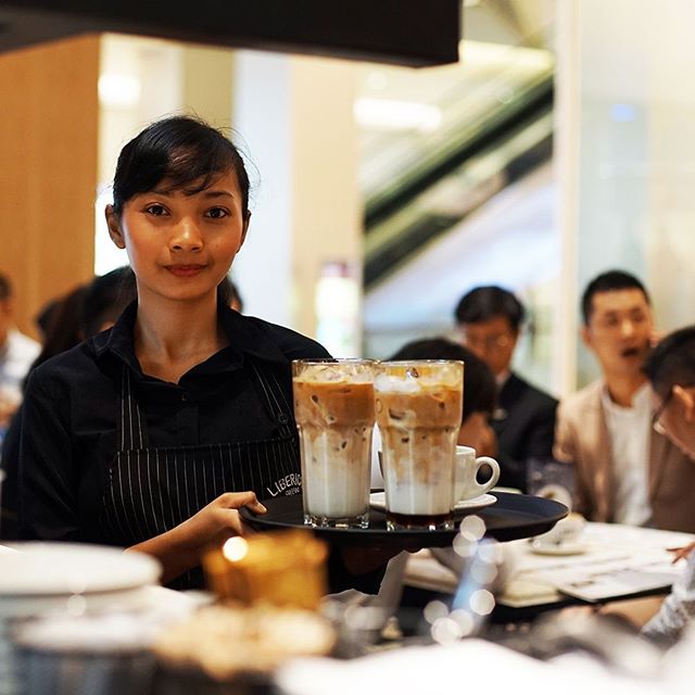 LibericaCoffee's tweet photo. Wishing you the happiest of Sundays!⠀
⠀
We look forward to serving you your favorite coffee with a smile on this awesome Sunday!⠀
⠀
#LibericaLiberates #ServingWithASmile #HappySunday https://t.co/Y5BIiFzCO6