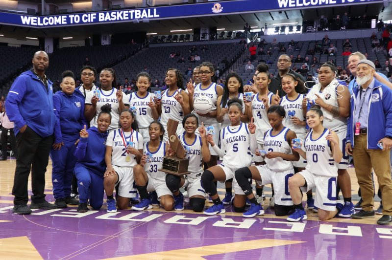 AGRobBonta's tweet photo. Oakland Champs X 2!!!
Congrats to the Oakland High &amp; Oakland Tech Girls Hoops Squads for winning the #CIFBasketball 2019 State Division III and IV Titles! You make us proud! Here’s to success in all aspects of your unlimited futures! #ThaTown https://t.co/Lgn1n2VUWx