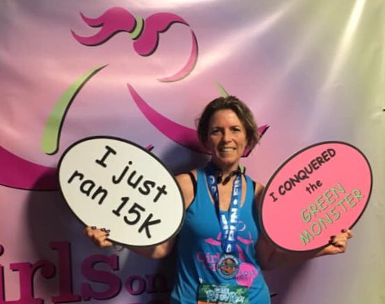 JanHirabayashi's tweet photo. PR'd the #GateRiverRun this year with 1:32:29. The 9:55 pace hammered my 11:09 from 2017. Not bad for almost 54. And stoked to again run as a SoleMate for @GOTRNEFL (Girls On The Run of NE FL). They serve up a true VIP experience for a great cause! 💕💚💕💚 https://t.co/dqNZ3C9gbM