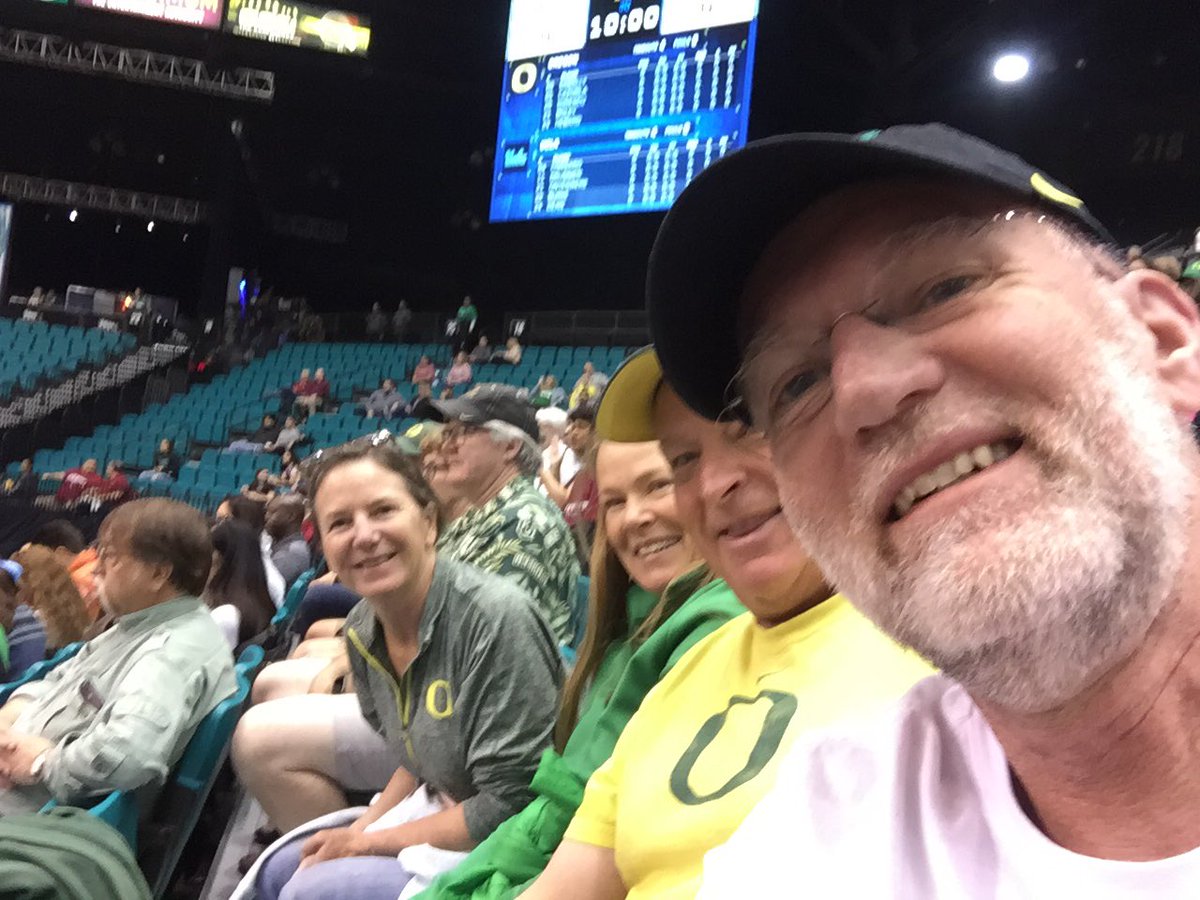 ubobwilson's tweet photo. Go Ducks!! #pac12wbb https://t.co/C9HsCJpRUb