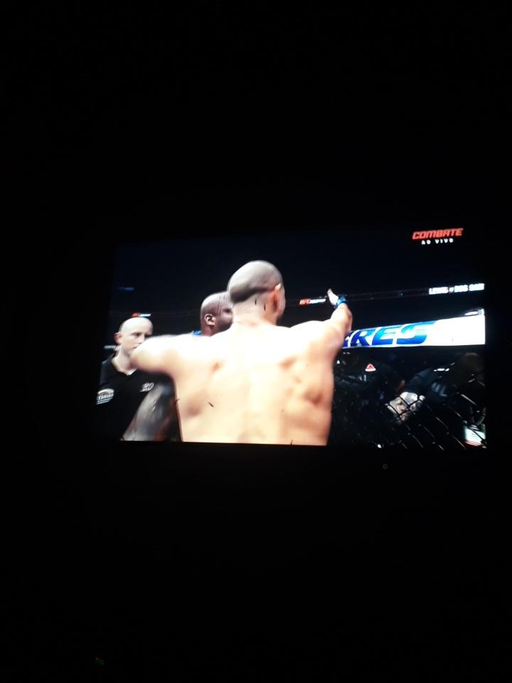 MarcosSilvaPin3's tweet photo. #CiganoNoCombate Campeão https://t.co/xdZjuLzlhG