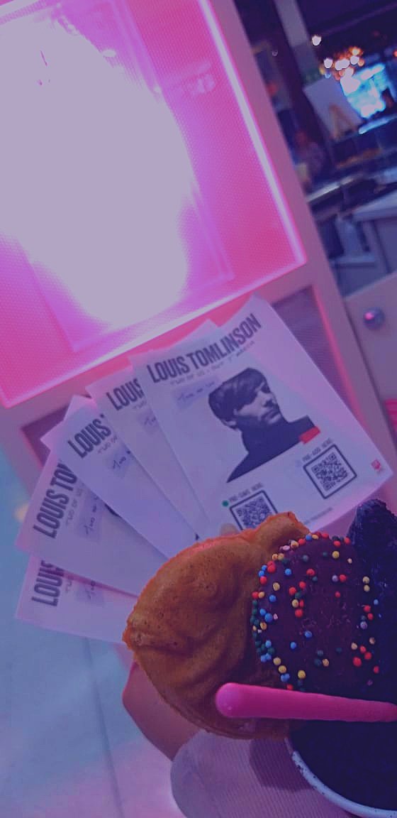 pauzedf's tweet photo. I hope I did a great job 🥰

#LatamLovesYouLouis #LATAMIsReadyForLT1 #ColombiaLovesTwoOfUs #TwoOfUs https://t.co/9xUEsfPBuZ