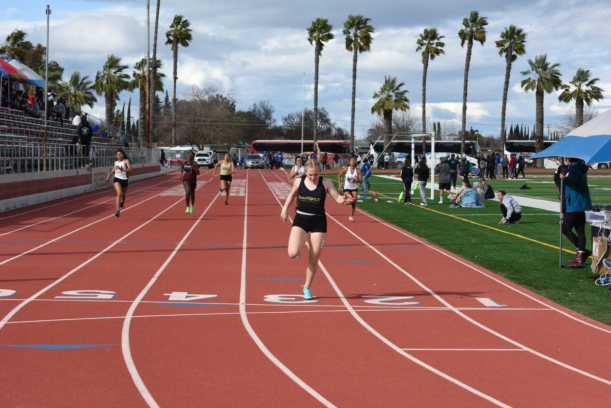 CCC #1 200m Varsity Girls