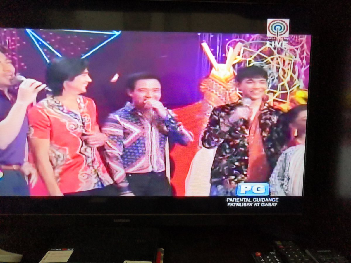 anne_200339's tweet photo. Happy Sunday... nakira ko si Darren sa Asap..
#DarrenKPopmovesOnAsap https://t.co/ItIiL5eERZ