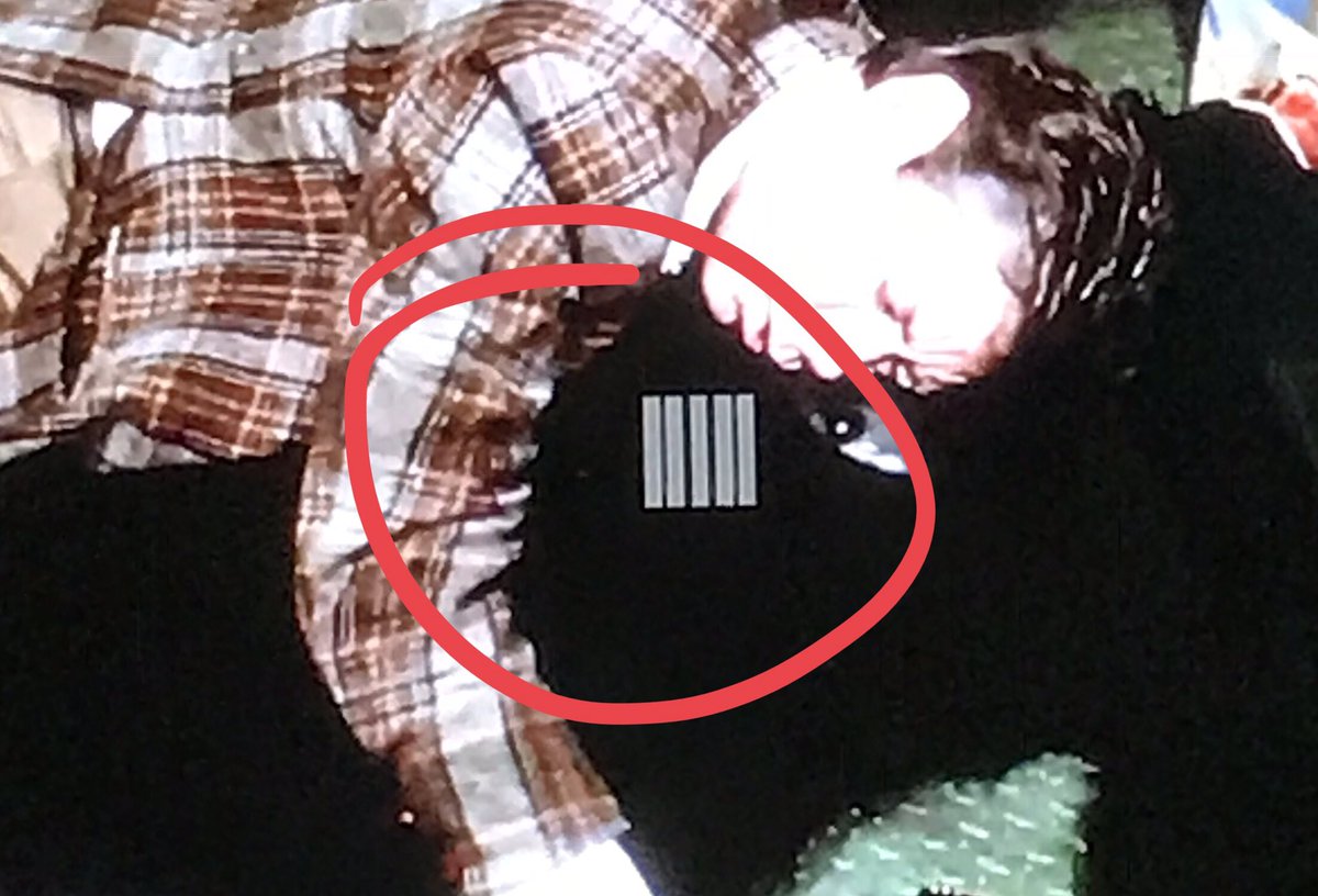 stevesemm37's tweet photo. @AskPlayStation PS Vue, faint gray vertical lines in the middle of screen recently, it’s always something with this below avg service... https://t.co/vd8Uae5kfv