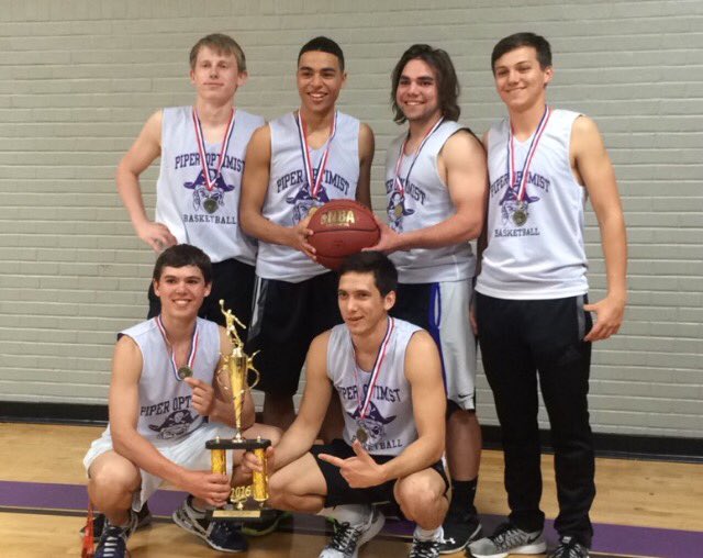 I_Be_Talkin's tweet photo. I heard Piper basketball got another championship today https://t.co/UB8AsWOvPQ