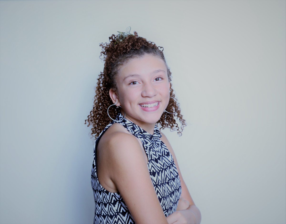 onlyalenaa's tweet photo. →Happy Days in 2019 for AlenaOneMusic! Don't 4get to Log on to Apple Music, Spotify, Tidal, Facebook, Instagram, Tumblr, Pinterest &amp; Twitter. "Be Happy, Loving Endlessly &amp; Power To Change the World." Hope 2 see you soon! #NewMusic #independentartist #mainstream #AlenaOneMusic https://t.co/FoJe4rfdgv