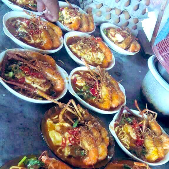 twt_muo's tweet image. Mee Bandung Muo versi ketam &amp;amp; udang besor. Amacam? #onxon

📬Mi Bandung Udang Galah di Bukit Kepong, KM53, Jalan Muar, Bukit Kepong, 84600, Johor