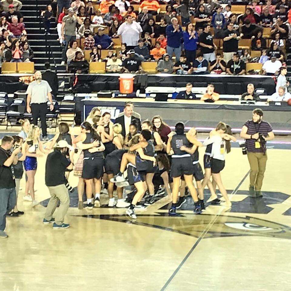 rainpeytonn's tweet photo. 2019 5A STATE CHAMPS #family https://t.co/upG2oGIJpv