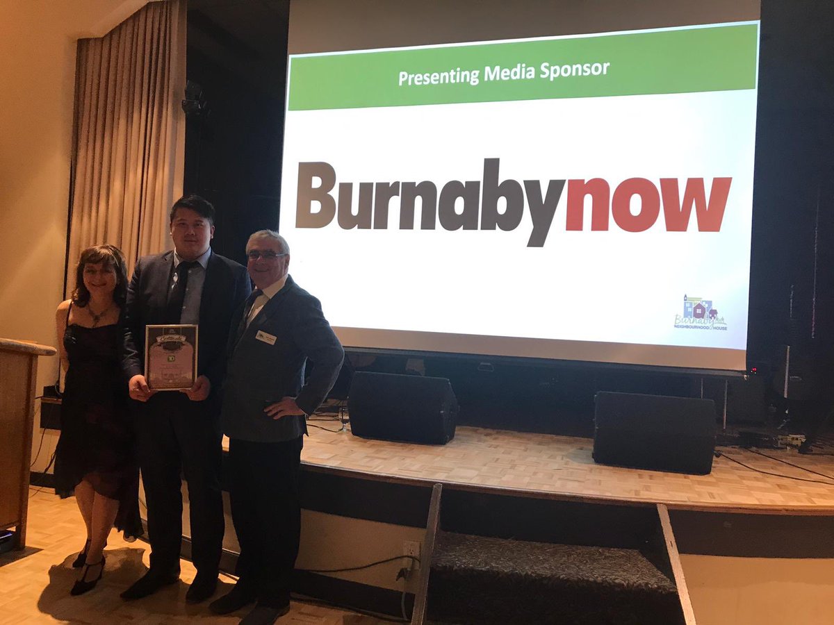 Amazing time at Arabian Nights hosted by Burnaby Neighbourhood House. Proud to be supporting our local community at the 2019 BNH Diamond Ball Gala Annual Fundraiser event. #TDCanadaTrust #TDcares  <a href="/BruceGray_TD/">Bruce Gray</a> <a href="/maehpowell/">Mae Powell</a> <a href="/erichhtsao/">Eric Tsao</a> <a href="/__xxash/">Ash | looking for moots</a> @MonicaLeung_TD <a href="/EmilyChen_TD/">Emily Chen</a>