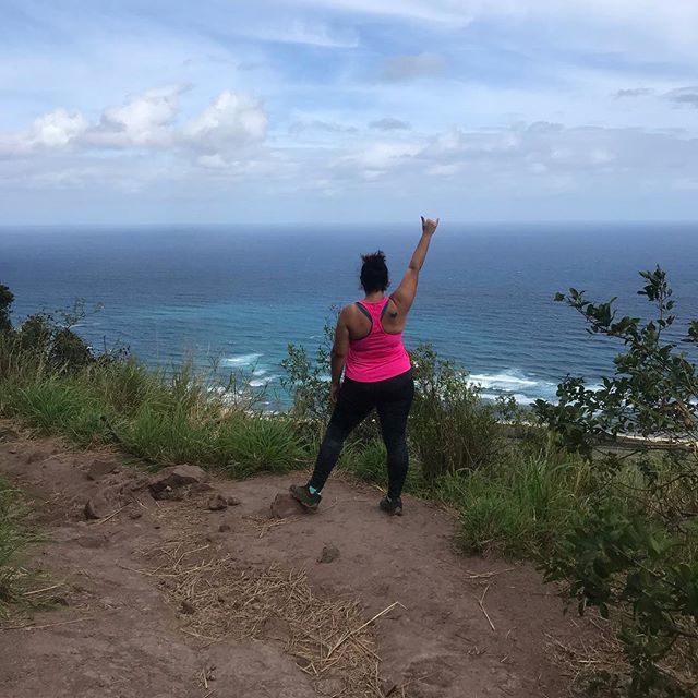larisamajors's tweet photo. Get out there.
#larisahikes #oceanview #hikestagram #hikeoahu #oahutrails #getoutside #optoutside #kealia #switchbacks #waialua #northshore #oahu #oahuadventures #adventures #shaka #shakasaturday #lategram https://t.co/vGRSGycmhZ https://t.co/yMlDRqoEnd