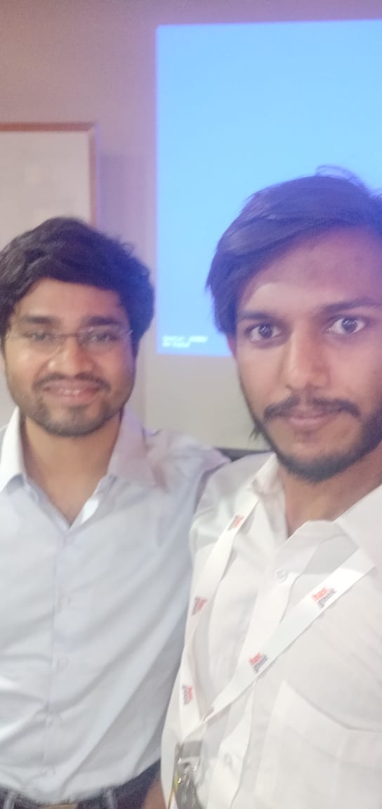 sagarbjethi's tweet photo. @vipulnsward talk about reacts and hands-on workshop on reactjs beginner.@BigBinary @hasgeek #sagarjehi
#hasgeek #developerindia #reacjsdeveloperindia #coolreacjs https://t.co/XCFEea4mx5