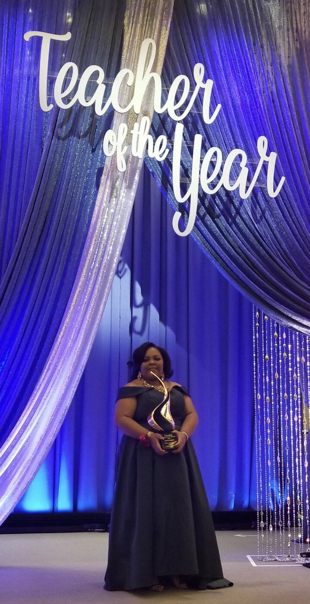 FPCS_Woodridge's tweet photo. Congratulations to Ms. Shante Johnson, one of our phenomenal PreK-4 teachers. She was named the @friendshippcs Teacher of the Year today!!!!! 🎉🎉🎉🎉. She is truly deserving of this honor and we are immensely proud of her!
#TeacherOfThYear #woodridgeeaglessoar💙💛💙🦅 https://t.co/invW04f2B0