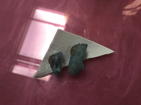 CharAntGold's tweet photo. Quartz studs 
$35.00
➤ https://t.co/SMrVQHIuwc https://t.co/qIpbBzeFdt