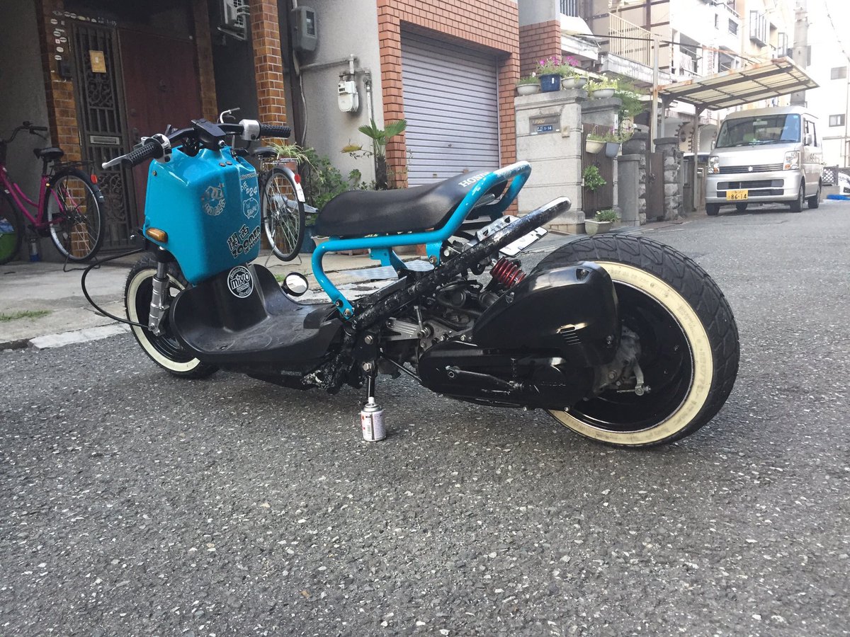 whitezoomer_1's tweet photo. ズーマー売ります！
バラ売りするのでなにか欲しいものあったらいってください

#ズーマー #zoomer #売ります https://t.co/iLps1QrtEC