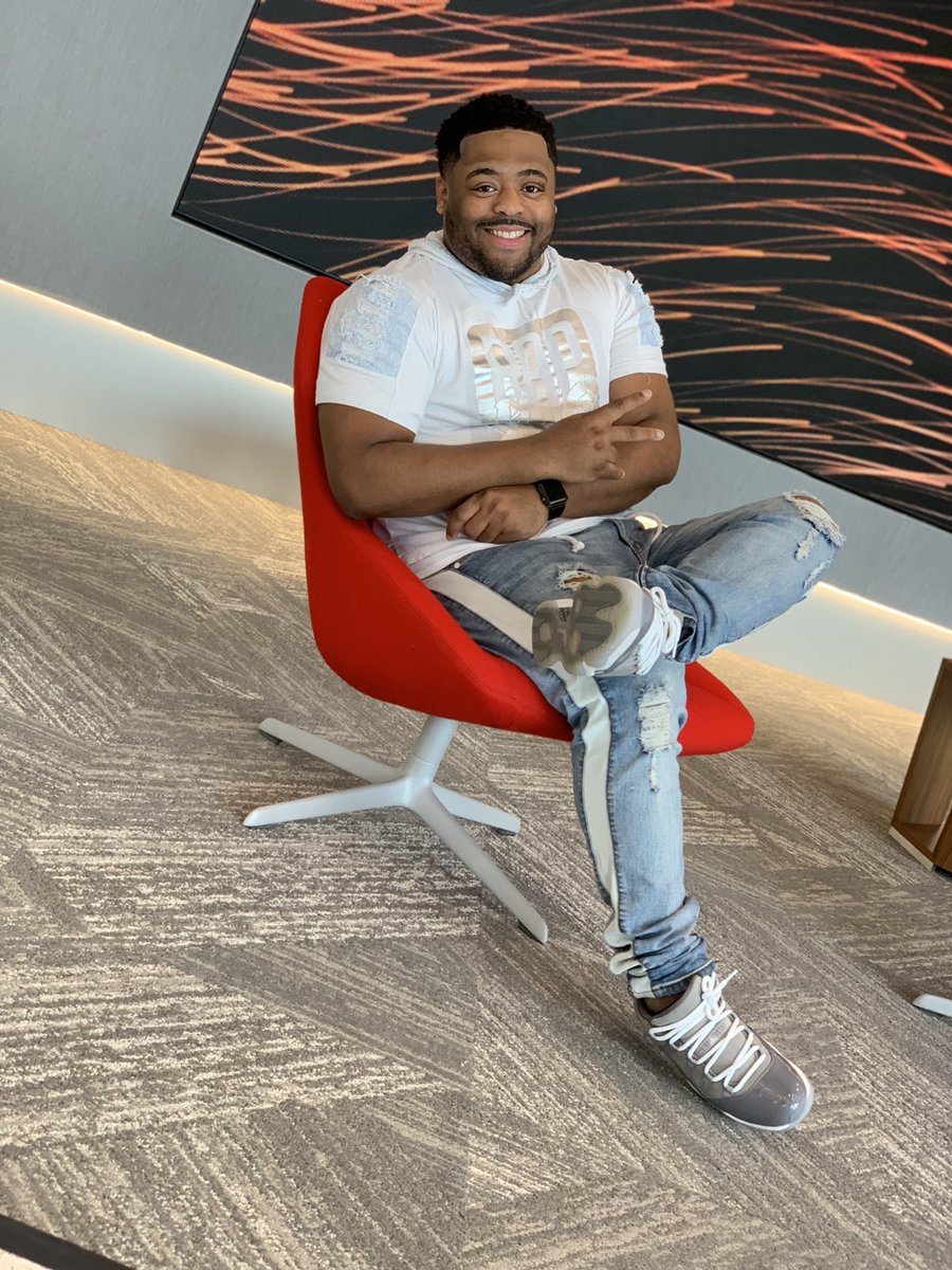 ricomorton1's tweet image. That glow hit different when you loving what you’re doing! Boss Rico! #rapplugatl #plugtour2019 #rapplug #atl #atlanta #atlnightlife #sxsw #plugtour #smile #jordans #airjordan #airjordan11