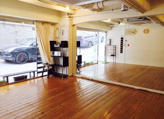 t_CU01's tweet image. ＃渋谷
#ダンス
＃レッスン
#発表
＃日曜日
#トレーニング

本日のスタジオ空き情報です！
日曜日は、何処もいっぱいで大変ですよね。。
お探しの方は是非ご相談ください！！

キャナリーC 16:00-20:00
宇田川B 19:00-24:00  空きあります！！！！