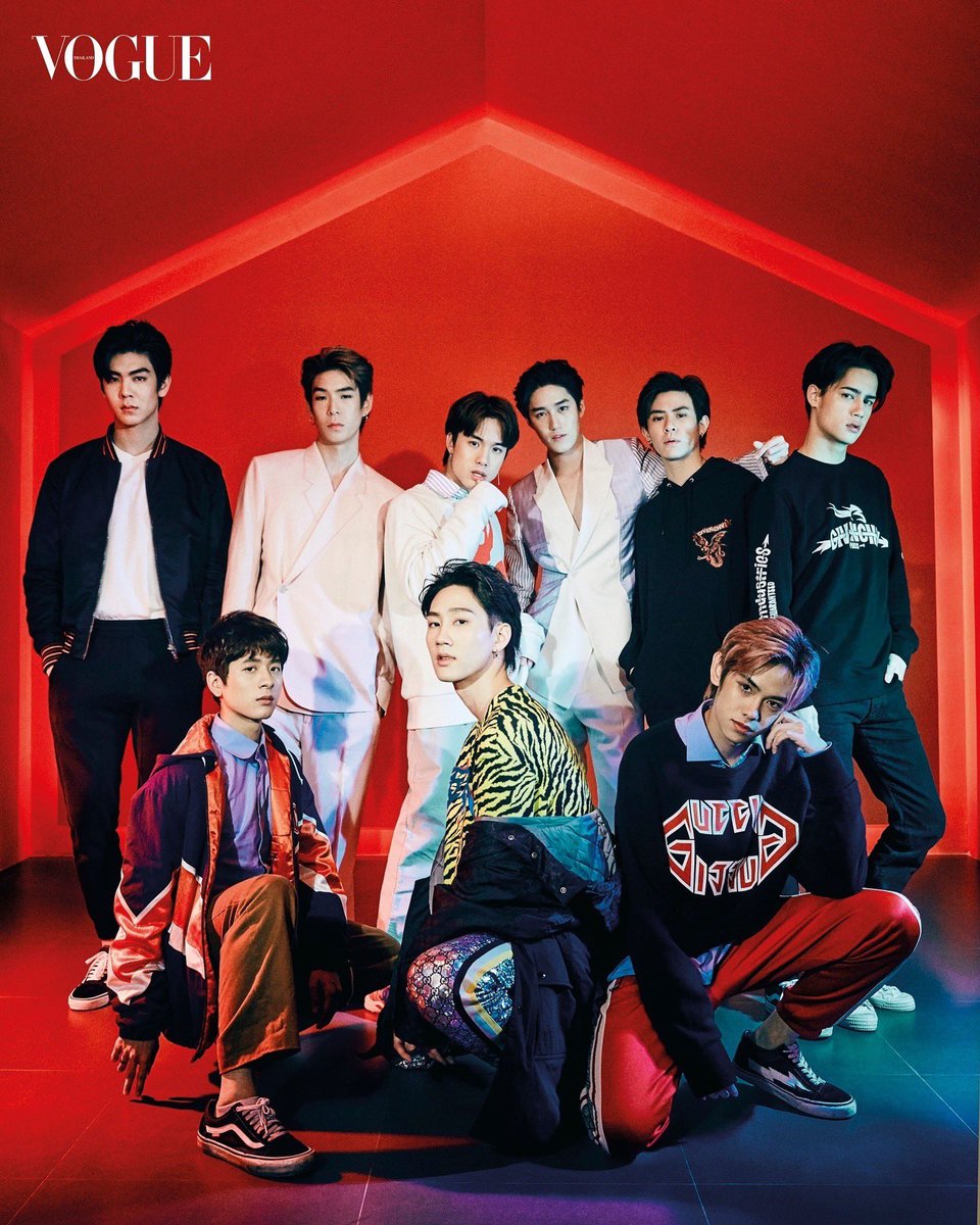 JJksnpboth's tweet photo. When the lights go down!โว้กพาไปฟังคำบอกเล่าของ 9 หนุ่มจากโปรเจกต์ @9by9th_official ในวันสุดท้ายที่แสงกำลังจะลับเลือนไป พร้อมกับความหวังใหม่ๆ ที่ลุกโชนอยู่ในใจพวกเขาทุกคน ชมบทสัมภาษณ์ทั้งหมดได้ในโว้กฉบับมีนาคม 2562 วางแผงแล้ว!
#fromnighttonine #9x9thefinalconcert #9x9endroute https://t.co/xAvczl41Dw
