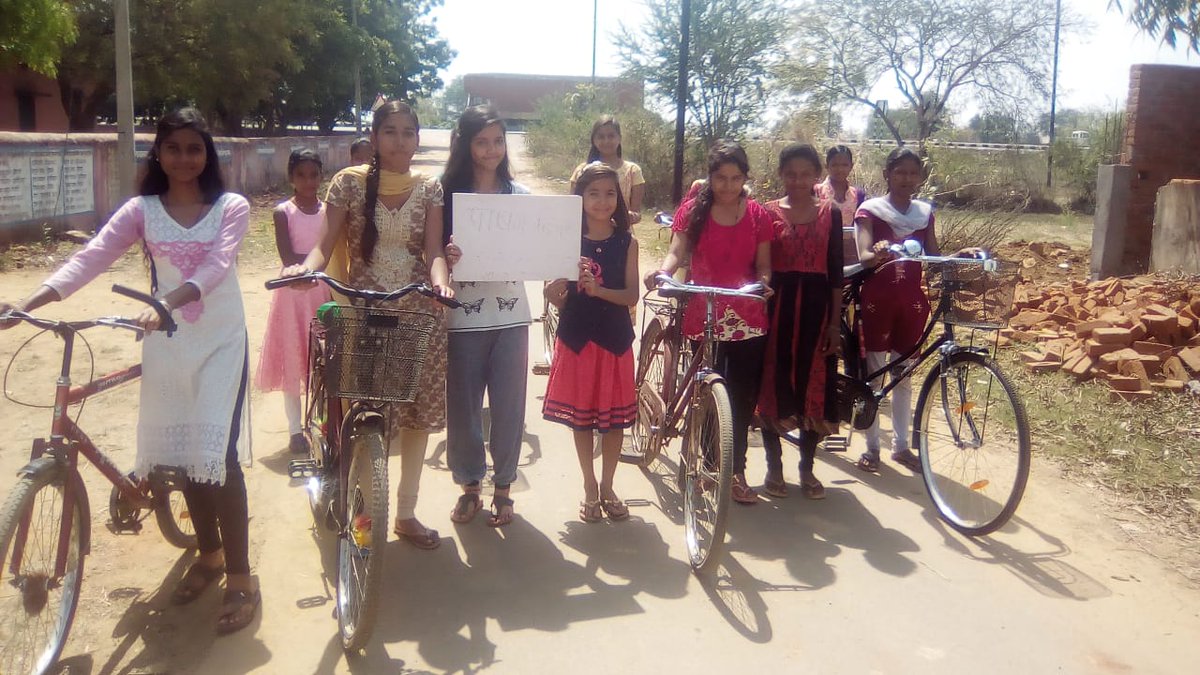 WMahasamund's tweet photo. #PoshanAbhiyaan अंतर्गत #PoshanPakhwada में जन जन तक सही पोषण देश रोशन का संदेश पहुचाने हेतु @MahasamundDist में जन जागरूकता पोषण रैली आयोजन । @WCDCgGov @GMgeetha97 @brijendrath21 @Sudhaka60884574 @DAtefhali @BMGFIndia @UNICEFIndia @mishrapreetu @NITIAayog @WorldBankIndia https://t.co/MLeKkzMb9l