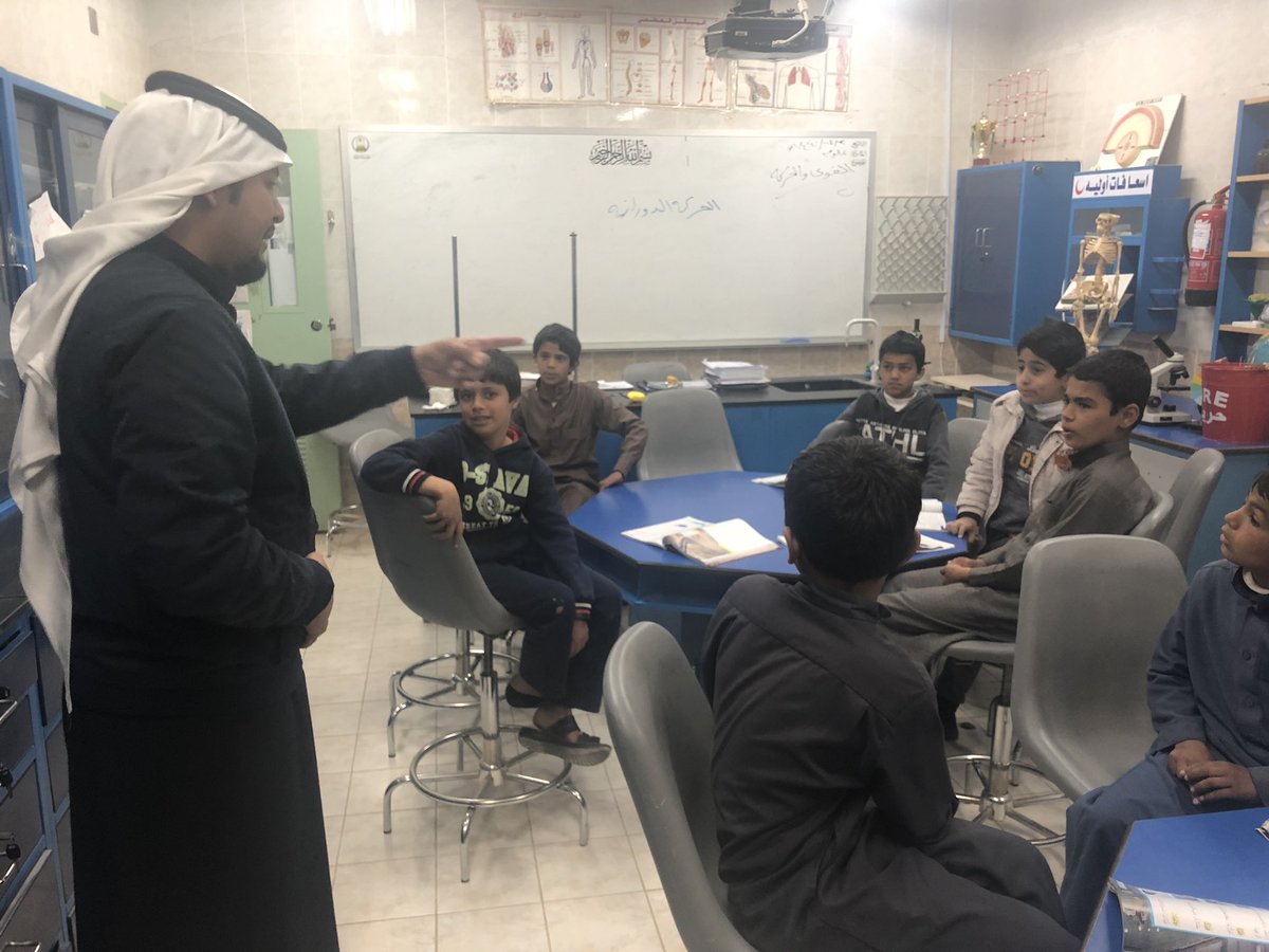 T3Lm1433's tweet photo. استراتيجية العصف الذهني &amp; التعلم التعاوني
المعلم : هاني العتيبي
الصف : الرابع الإبتدائي
المادة:  العلوم
ابتدائية ومتوسطة أم كداد https://t.co/cfusFi281f