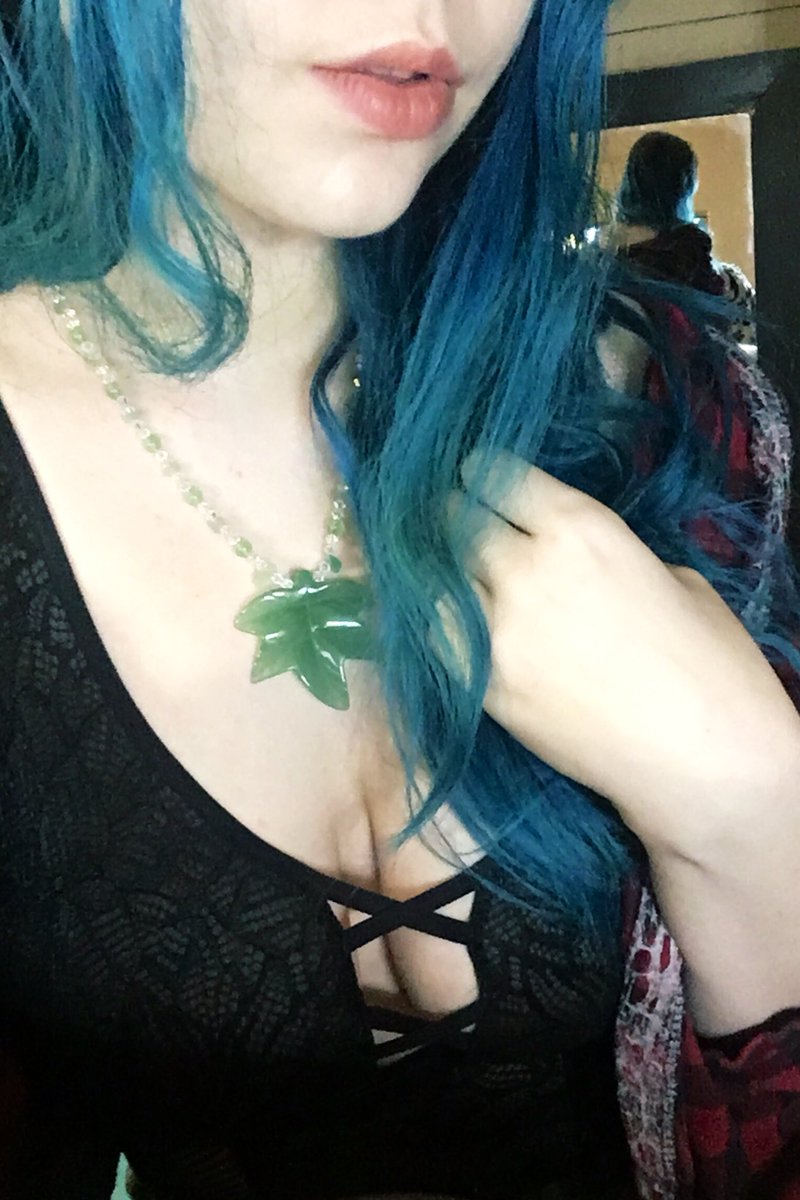 MissBlueDream20's tweet photo. Let’s get to know each other 😘 Get my number free and text me! https://t.co/CSox2DpZhg https://t.co/xVYEmGGy95