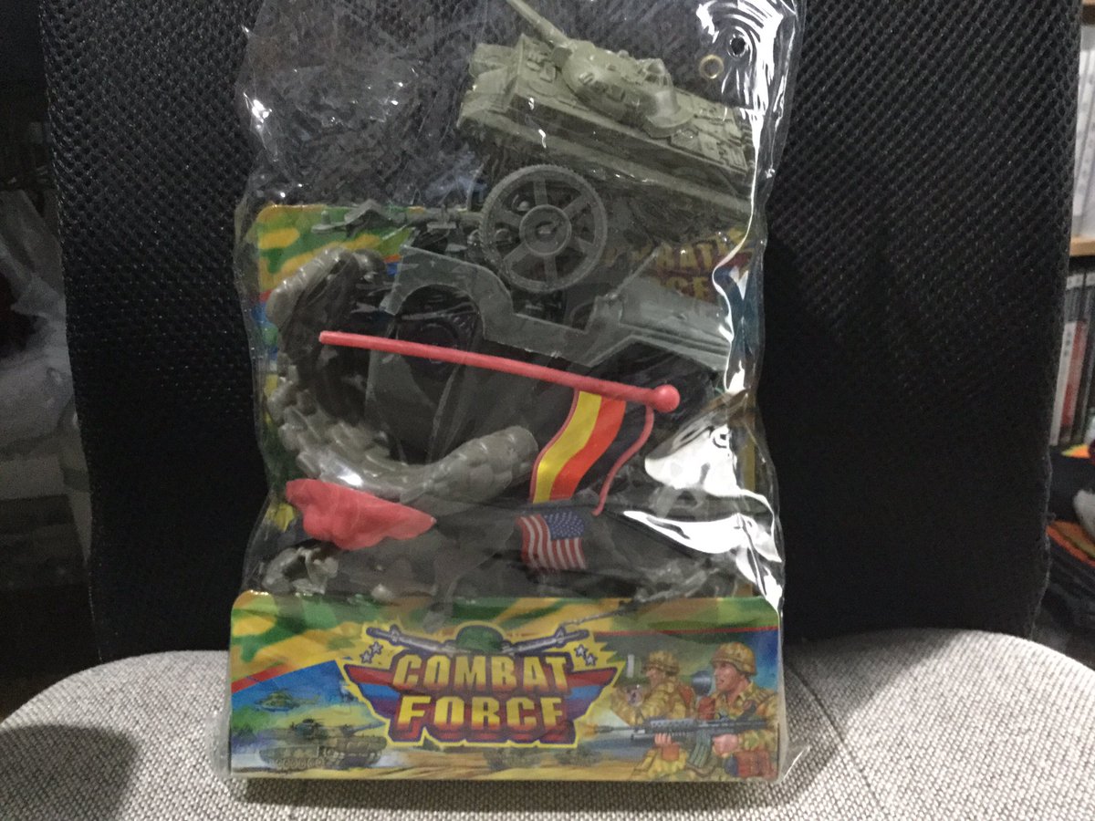 Ponnkotu50dai's tweet photo. @troopers20 私もそのうちの1人…
何故なら このあいだ…
買った…♪
#トルーパーズ #COMBATFORCE https://t.co/02p7zMqjpb