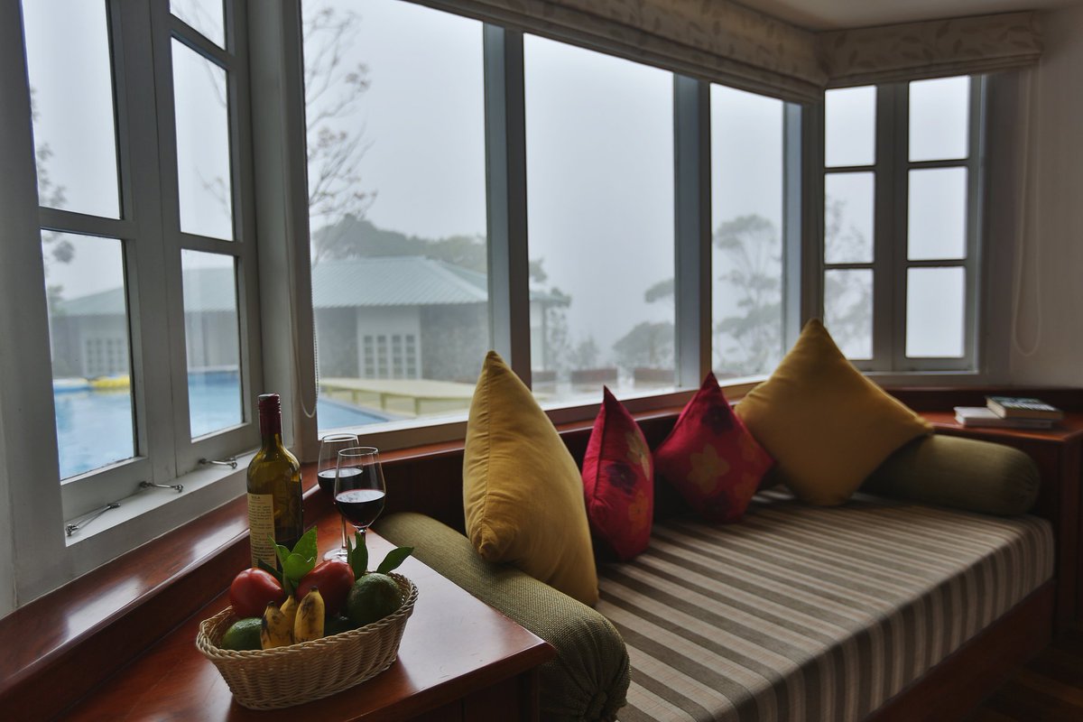 SpiceTreeMunnar's tweet photo. The classic room at Spicetree.
#spicetreelife #spicetree #luxuryresort #classicroom #withaview #munnar #kerala #godsowncountry #westernghats https://t.co/8tIYI8rttC