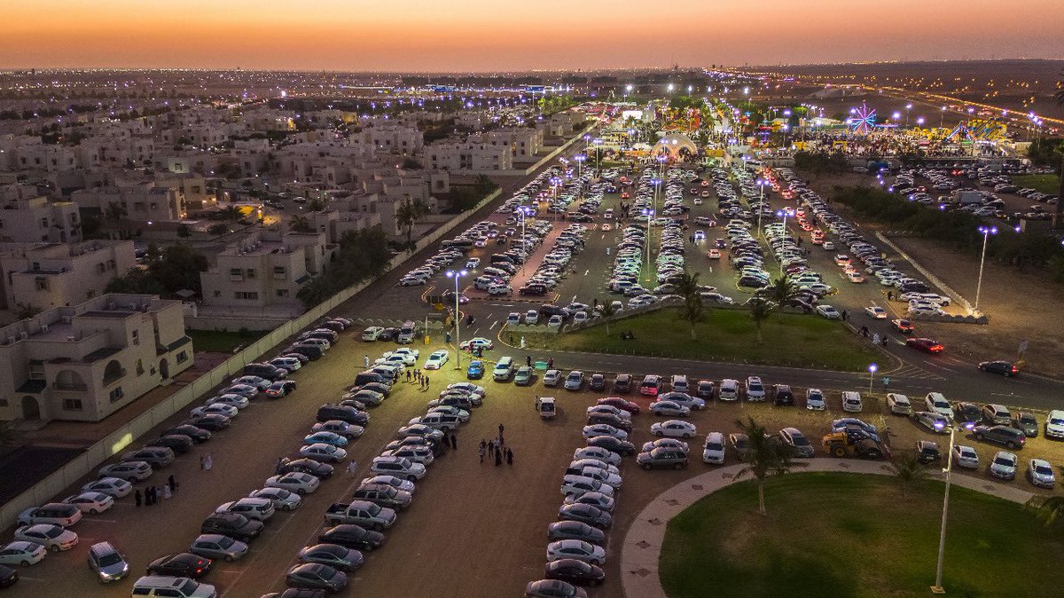 JabeenEvents's tweet photo. 🏡اربح اقامة في منتجع
دولڤين بيتش | ينبع 
 سيتم السحب على 3 سحوبات
☼ رتويت للتغريدة
 متابعة @yanbuflowers 
♪ عبّر بـ كلمة للمهرجان بالهشتاق التالي 
بدون منشن:
#ملكيه_ينبع_انجاز_متجدد

➿ السحب الساعة 11:00 ليلا من خلال سناب المهرجان على الرابط التالي:
https://t.co/puGFedDjXq https://t.co/zbkirovBl7