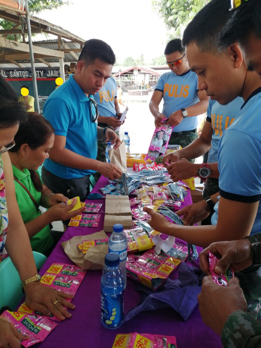 42ndsac's tweet photo. @42ndsac personnel led by PINSP WREN A PAGOLI in partnership with Banisil National High School, Johnny Ang National High School and Red Cross Youth members conducted Outreach Program to the member of LGBT inmates of General Santos City Jail, Apopong, General Santos City. https://t.co/RFA0QLFc7d