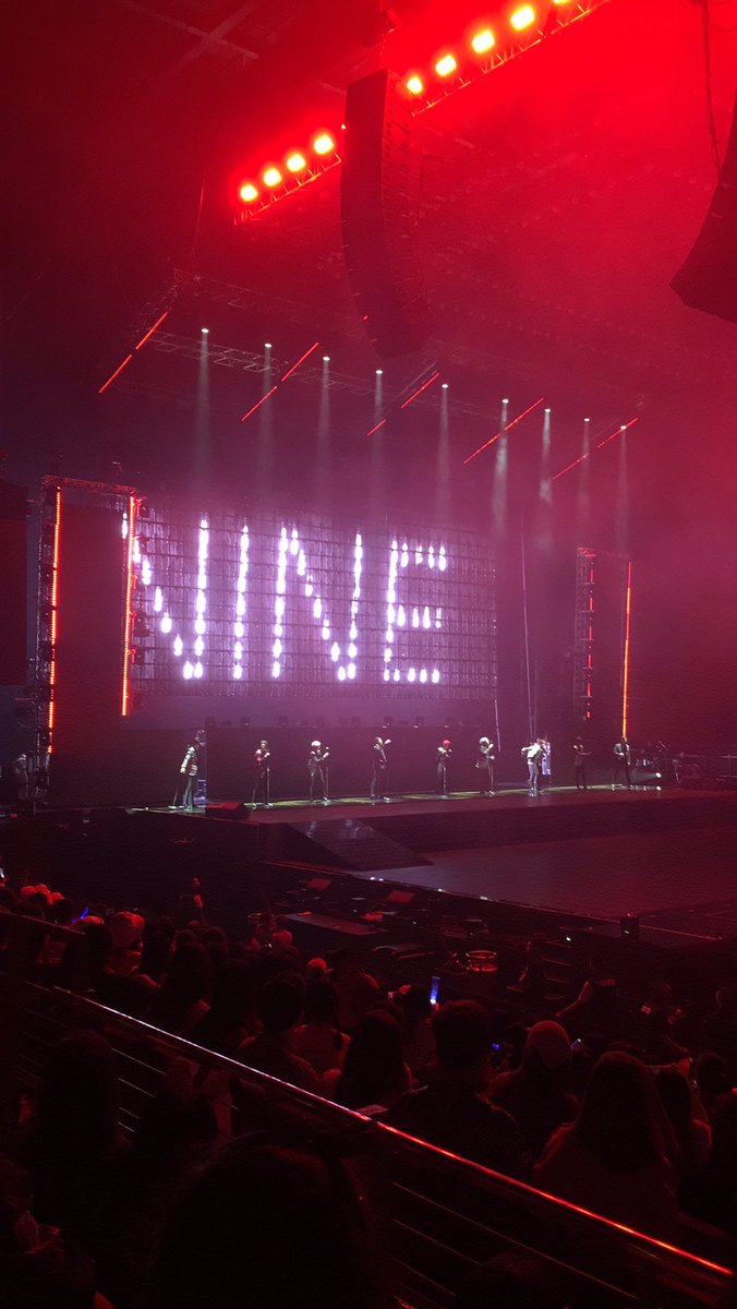 nightbynine's tweet photo. พวกเราต้องขอบคุณไนน์เหมือนกันที่ทำให้พวกเรารักมากขนาดนี้ ทุ่มเททุกอย่างให้พวกเราขนาดนี้ เรารักพวกคุณที่สุด จะรอวันคัมเเบค ❤️ นานเเค่ไหนก็จะรอ 🥰 ตอนนี้ก็เหลือเเต่ความทรงจำดีๆให้นึกถึง พวกคุณคือความทรงจำที่ดีเเละน่าจดจำ🧡#nightpromise #9x9thefinalconcert #9by9th #9x9comeback 🖤 https://t.co/0Qb9VYTgNL