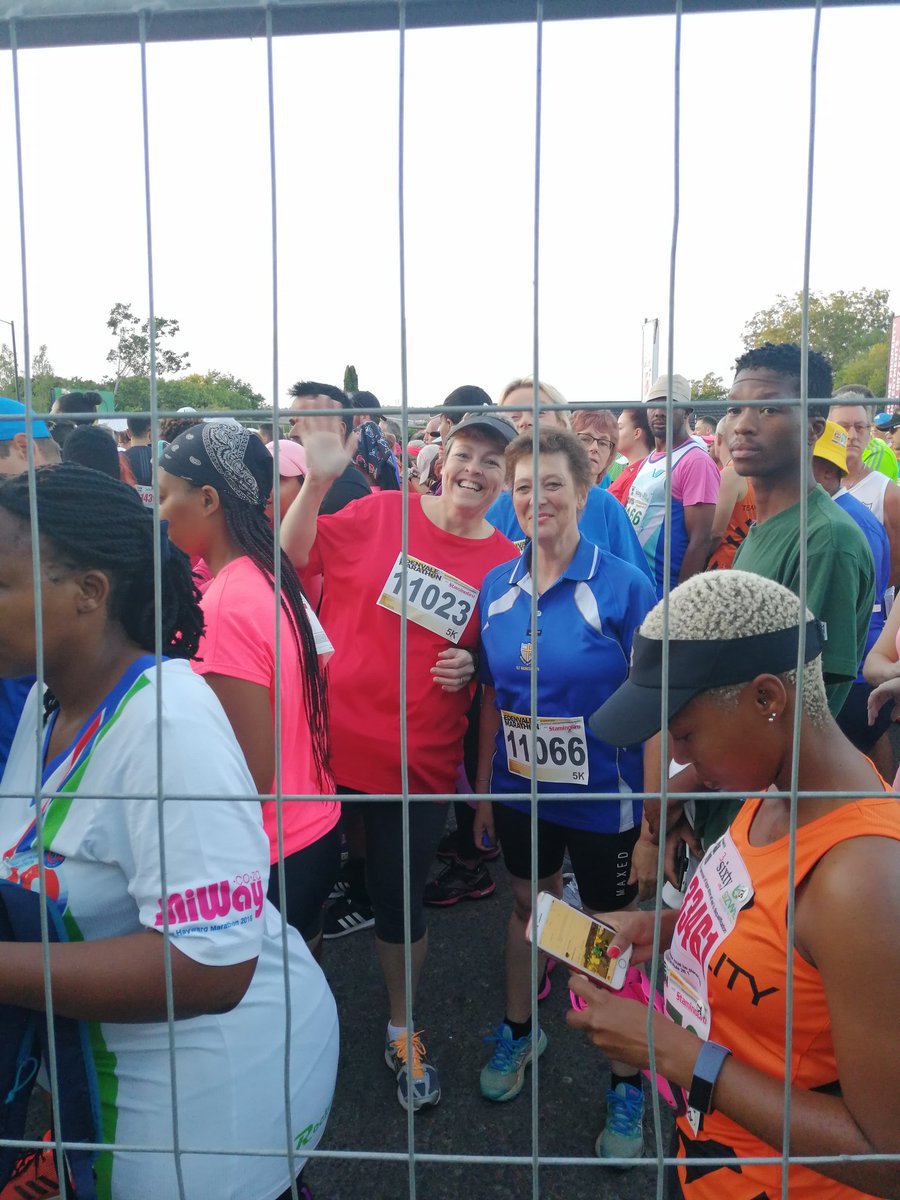 MonsDF's tweet photo. Even the Teachers had fun. Bennie are great supporters. @BenniesJP https://t.co/D7wNS3eNUE