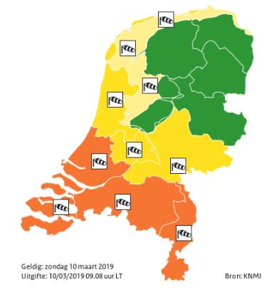 Weerplaza's tweet photo. Code #oranje voor wind en windstoten vanmiddag in de zuidelijke helft. #Windstoten tot 120 km/uur zijn mogelijk, evenals #westerstorm in Zeeland.
Lees hier de details: https://t.co/Ey5qizdhFX https://t.co/y6aB4hWlpM