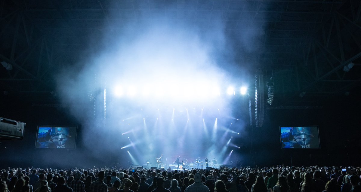 Dierks Bentley tweet media