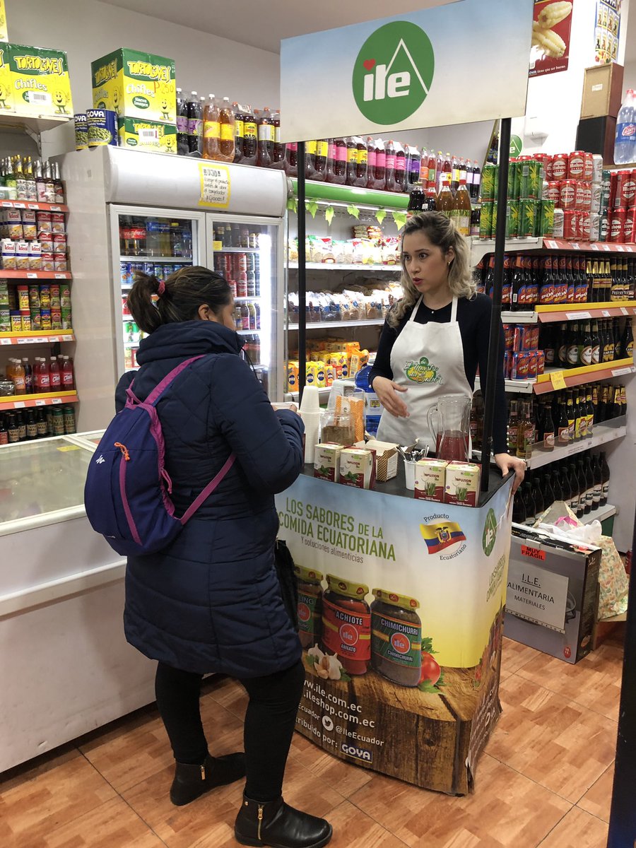 Ulisesmostoles's tweet photo. Degustación de infusiones #ile. Gracias por deleitarnos de estos sabores y aromas tan sanos y ricos.#alimentacionulises https://t.co/1LuTuyNbXX