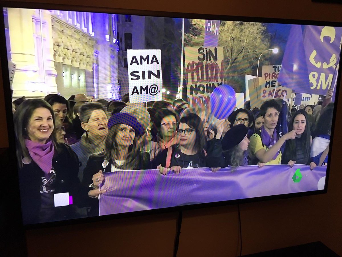 Gloriacien's tweet photo. Este 8M en Madrid, he vivido uno de los días más emocionantes de mi vida acompañada de mi hija Maria. Cambiando el mundo, haciendo historia !! https://t.co/TaizB36gYK