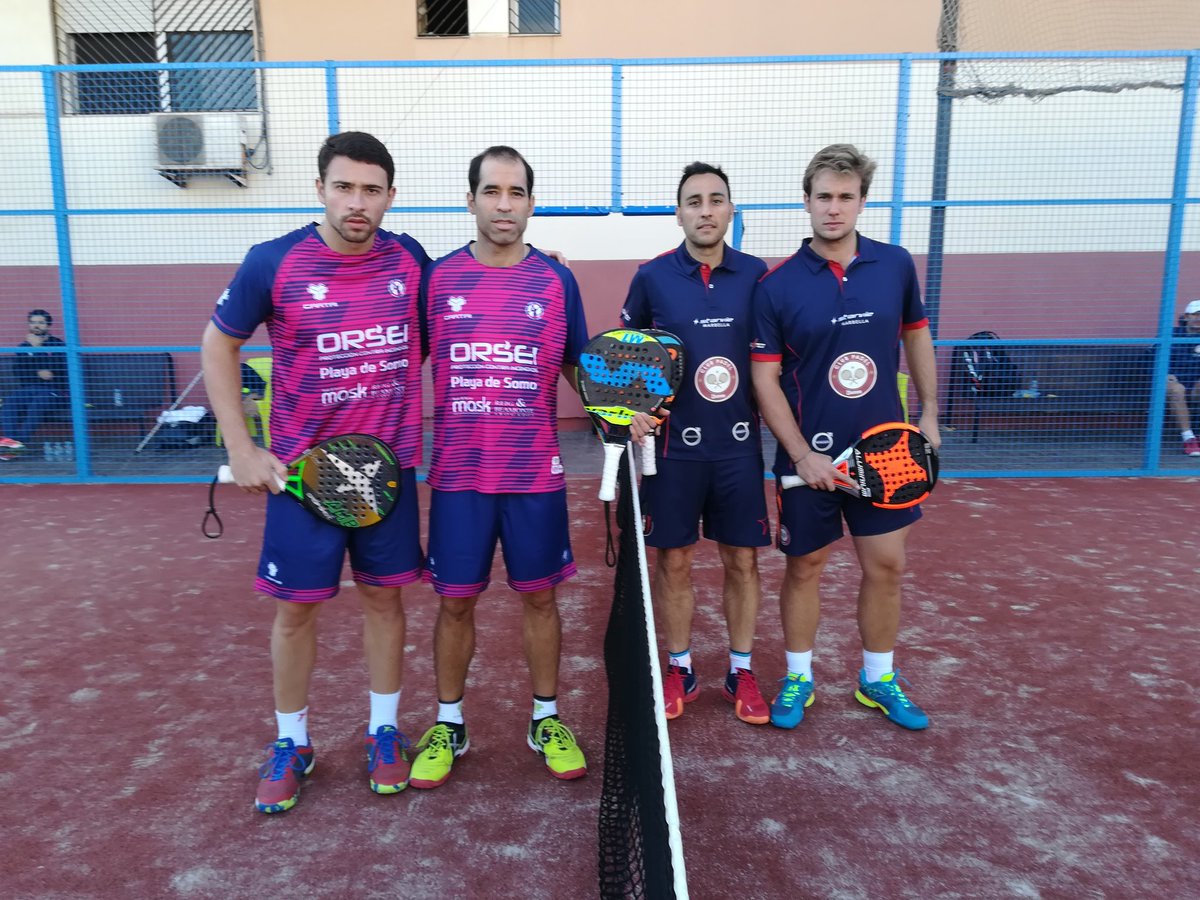 PadelMelilla's tweet photo. Equipos en las pistas, a jugar por el título de campeón de España por equipos.
@PadelMelilla @padelfederacion #CEE1aFEP https://t.co/l2Pz4gS2vH