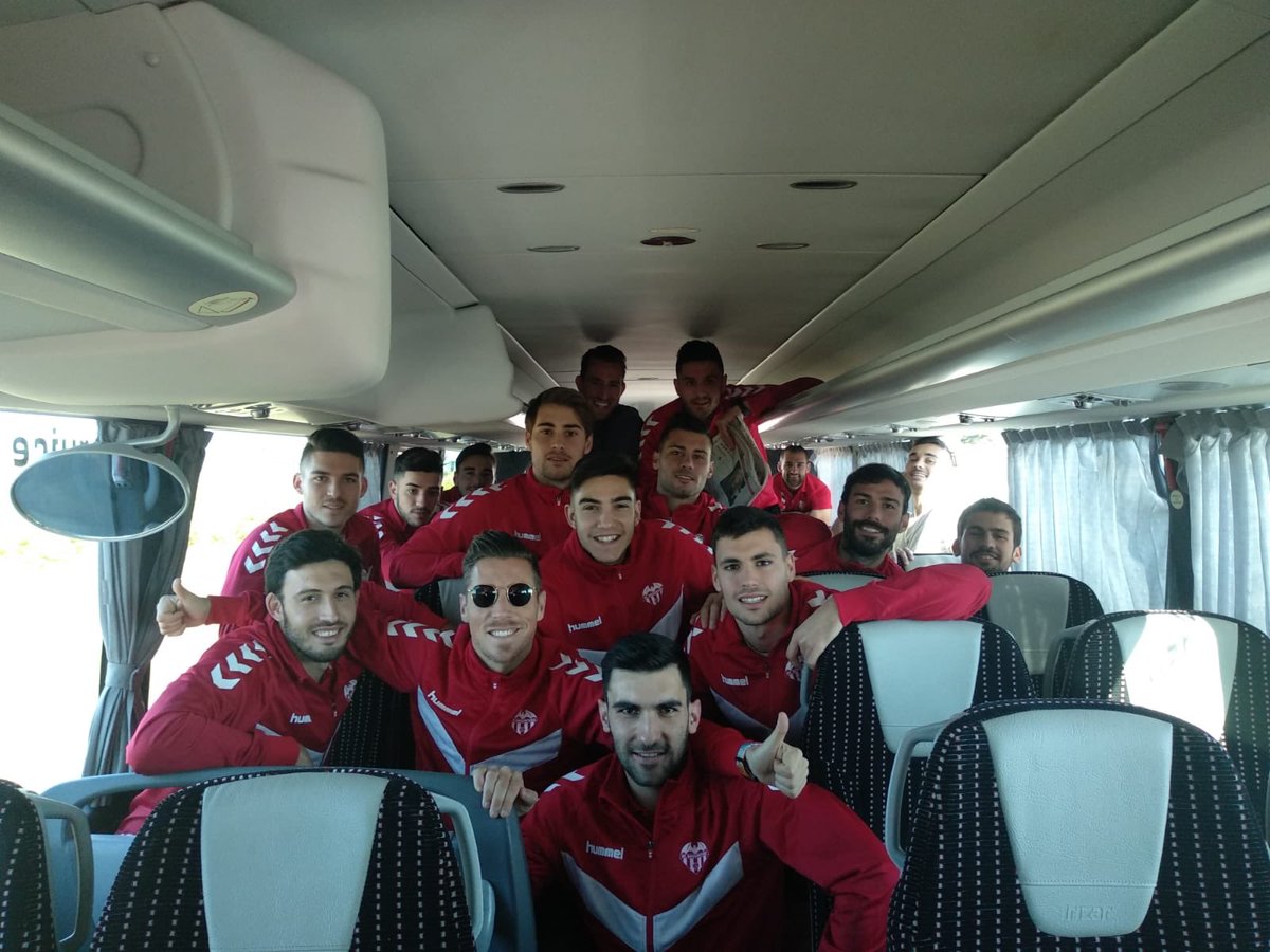 SergioBoixP's tweet image. Con Ganas y Ilusión de conseguir la VICTORIA!!⚽️Sabemos lo q nos jugamos⚔️🔪💪🏽@AtcoSaguntino @FrenteRomano @cachorrosFR04