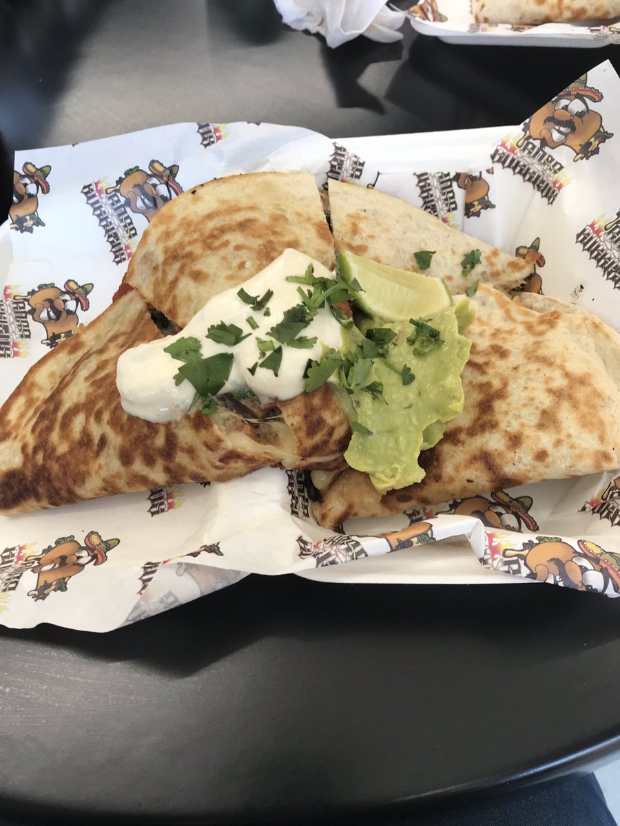 Amazing quesadilla at <a href="/BossBurritos/">Boss Burritos®</a> yesterday 👌👌😍<a href="/TrinityMarket1/">Trinity Market Hull</a>