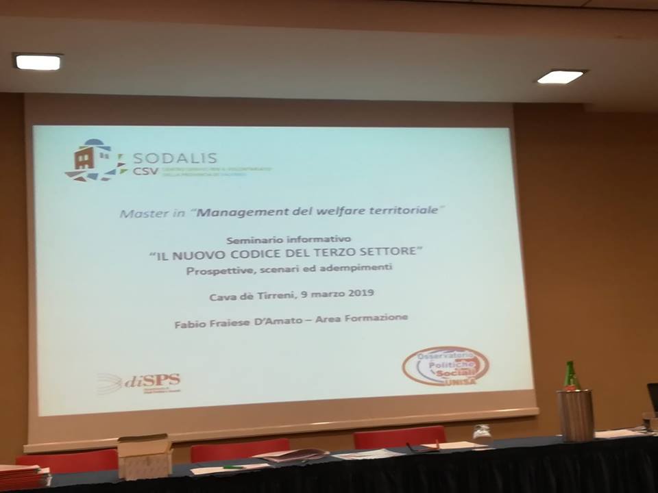 ASSSOCIALDISCO1's tweet photo. Ieri, una bella giornata di formazione presso l' @HolidayInnCava, con la presentazione della nuova regolamentazione sul Terzo Settore.
Grazie mille a @CSVSalerno @FabioFraiese 
:)
#discotecadellaprevenzione https://t.co/fpIDMqEPx8