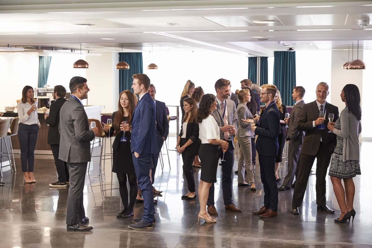 Wil jij ook netwerken in Amsterdam? De maandelijkse BitterBallenBorrel in Novotel Amsterdam City (bij RAI) start om17.00u. bit.ly/2HlVXLP

#amsterdam#bitterballenborrel #business #klanten #marketing #netwerken #succes #ondernemen #sales #sterkstenetwerk #TwitterBusines