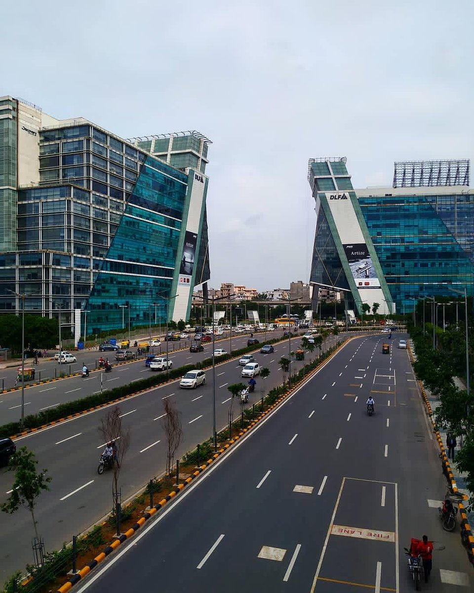 FaadDelhi's tweet photo. The buzzing metropolis and commercial center for #Delhi 
.
.
Welcome to #Gurugram 

#Gurgaon #DelhiNCR #commercial #BusinessHub https://t.co/3HFonKXaPe