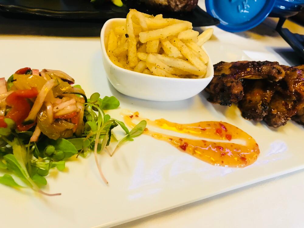 dandozest's tweet photo. If you love your meal with chips you will love our beef and chicken from the grill which will make sure you visit out restaurant regularly😁🤩🤪👨🏿‍🍳 https://t.co/nyLH5XAL4x