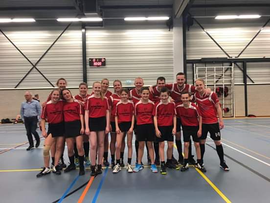 Lintjo wint van SIM met 22-13. Dank supporters en Lintjo C1! 🥳