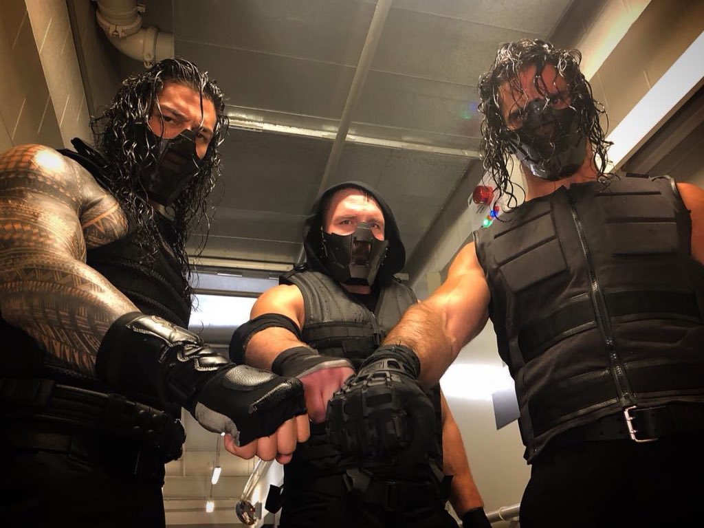 Reigns_Queen's tweet photo. #Almosttimefortheshieldvest
Bring those masks too... π
@WWERomanReigns @wwerollins #DeanAmbrose #TheShield #WWEFastLane https://t.co/8aRk79nbJY