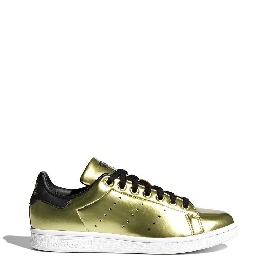 illi2610's tweet photo. Adidas Pour Femmes 🤩💪
Adidas da donna 🤩💪
#famoda #adidas #sneakers #femmes #donna #mode #moda #fashion #style #lifestyle #sport #soldes #shoppen #onlineshopping #shoppenmachtglücklich https://t.co/Q6qzUIfd1C