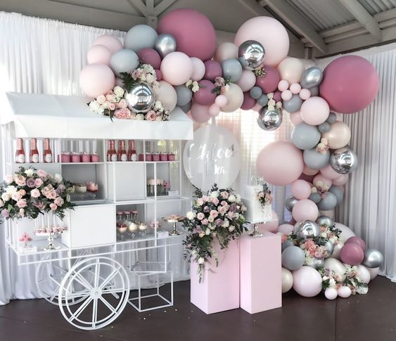 EC_Africa's tweet photo. Drinks and dessert bar... we love it!
.
.
.
.
.
#eventconciergeafrica #candybuffet #dessert #dessertsetup #cupcakes #chocolatecake #popscake #weddingcakes #luxurycake #velvetcake #cakes #cake #birthdaycake #cakedecorating #cakelover #cakesofinstagram #buttercream #cakedesigner https://t.co/PrVRlDjBYj