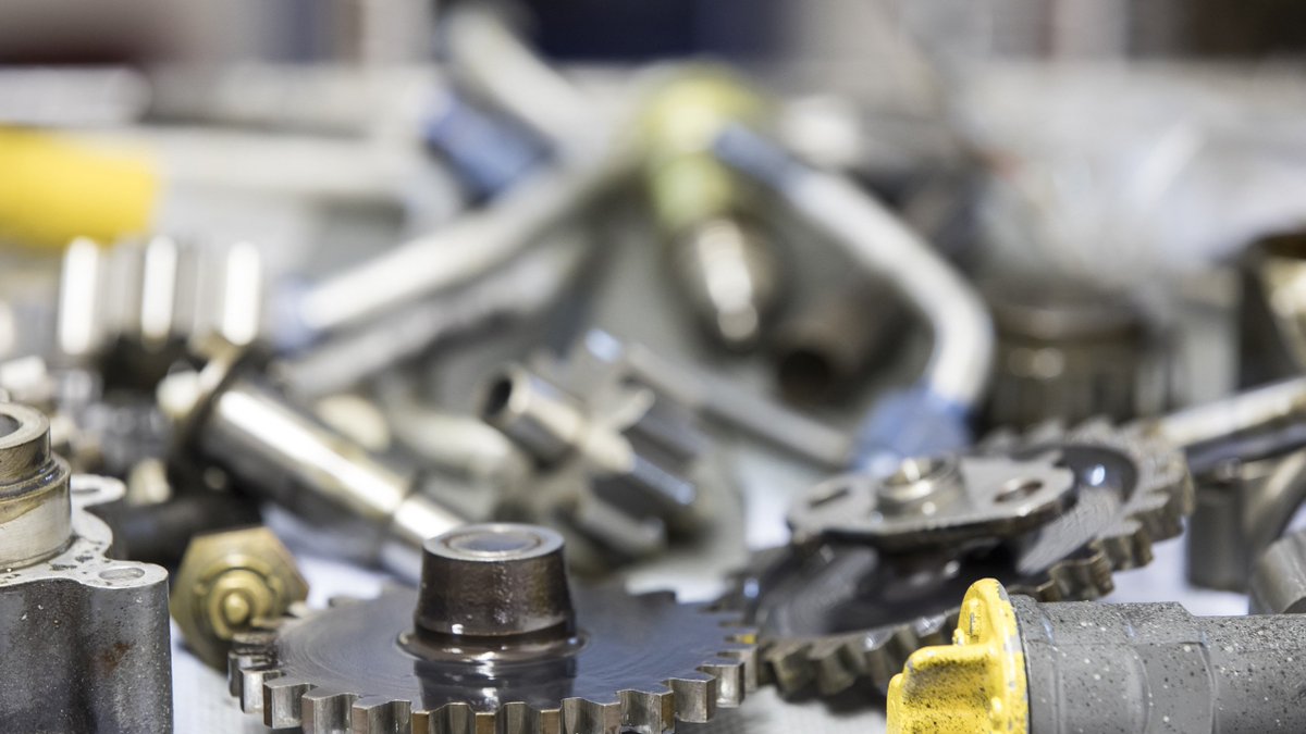 GamaAviation's tweet image. The next step is disassembly, our #pistonengineers strip your engine down to nut and bolt level, ready for individual inspection. Do you have a #pistonengine that requires overhaul/repair? Visit our website for more information. #yourmission #ourpassion  hubs.ly/H0gPK8R0