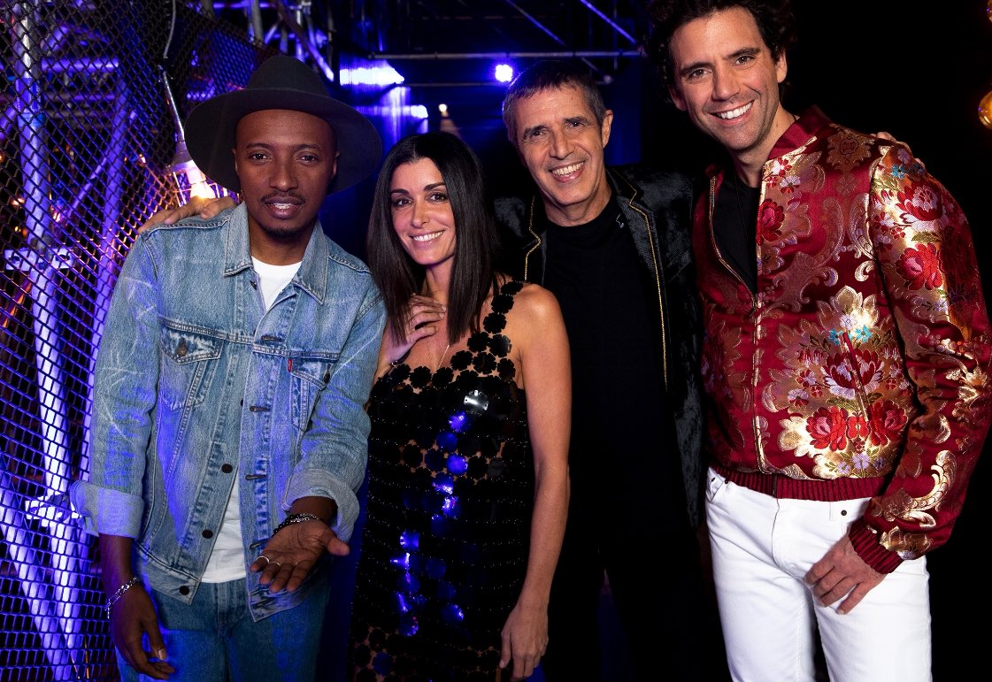 ROCKANDBLUES3's tweet photo. #TheVoice Carton plein pour les voix hier soir sur @TF1 Plus de 5 millions devant le poste de télé ! 😎 #Topaudience https://t.co/aoJXsFFGff
